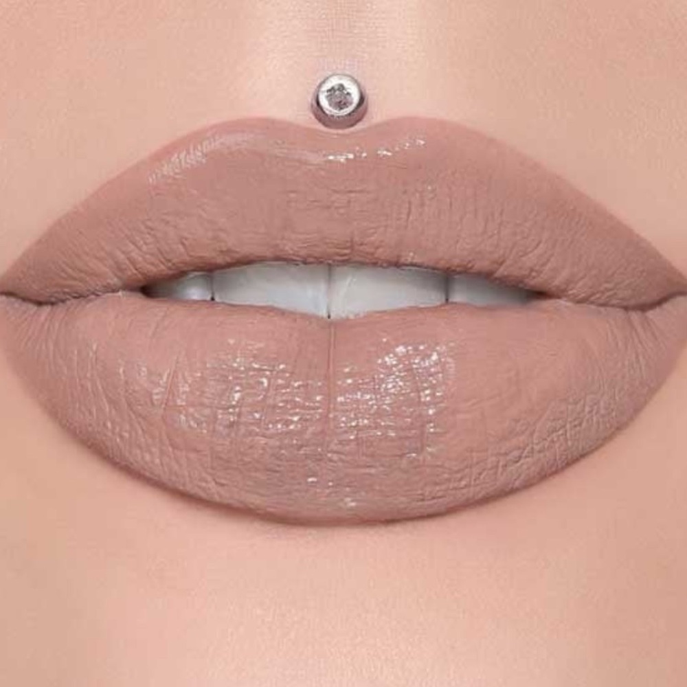 JEFFREE STAR - CELEBRITY SKIN Supreme Gloss Highly Pigmented Lip Gloss